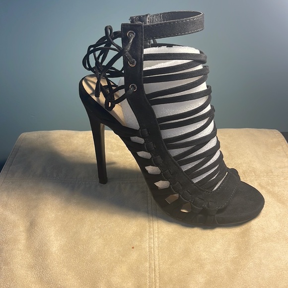 ShoeDazzle Kaleena Heel - Picture 10 of 11